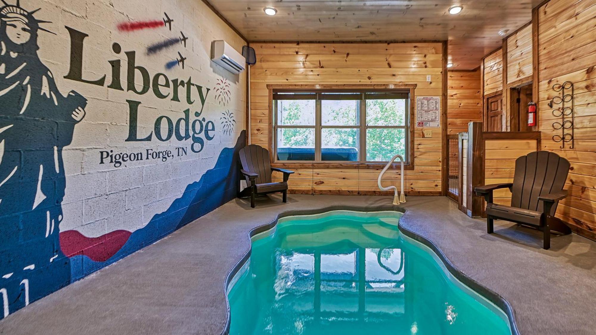 Liberty Lodge - Family Getaway With Pool, Hot Tub, Arcade & Dogs Pigeon Forge Exterior foto