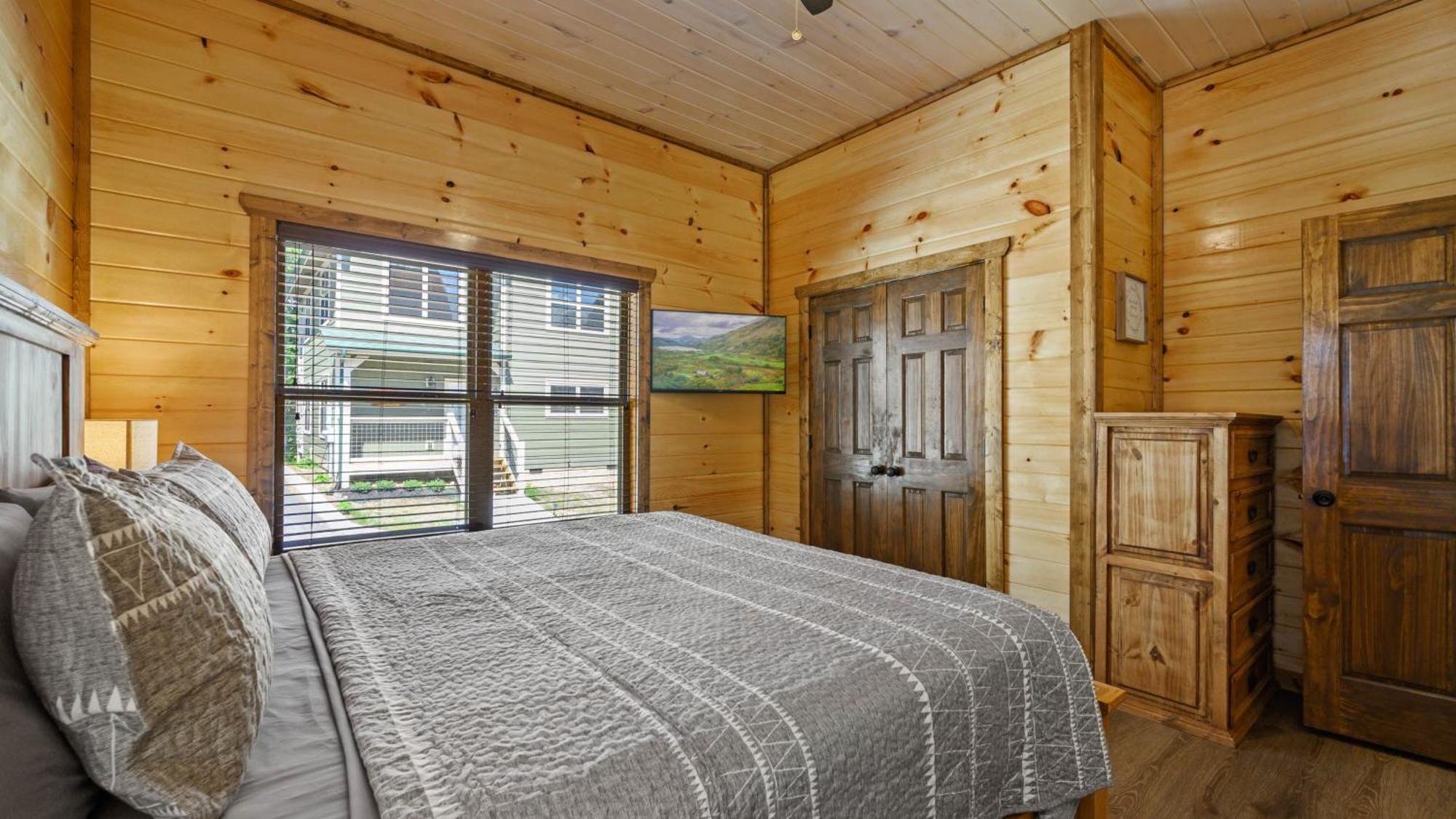 Liberty Lodge - Family Getaway With Pool, Hot Tub, Arcade & Dogs Pigeon Forge Exterior foto