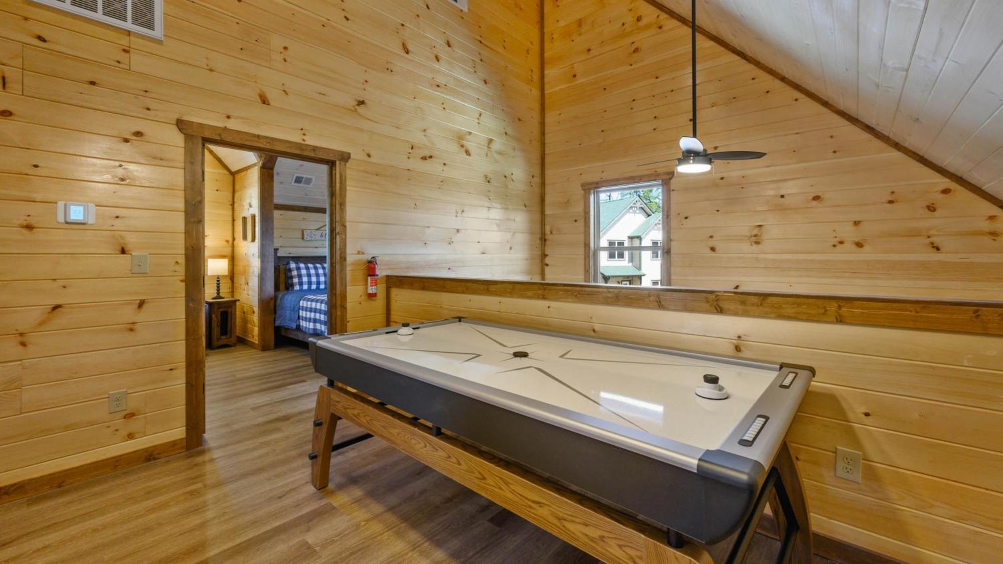 Liberty Lodge - Family Getaway With Pool, Hot Tub, Arcade & Dogs Pigeon Forge Exterior foto